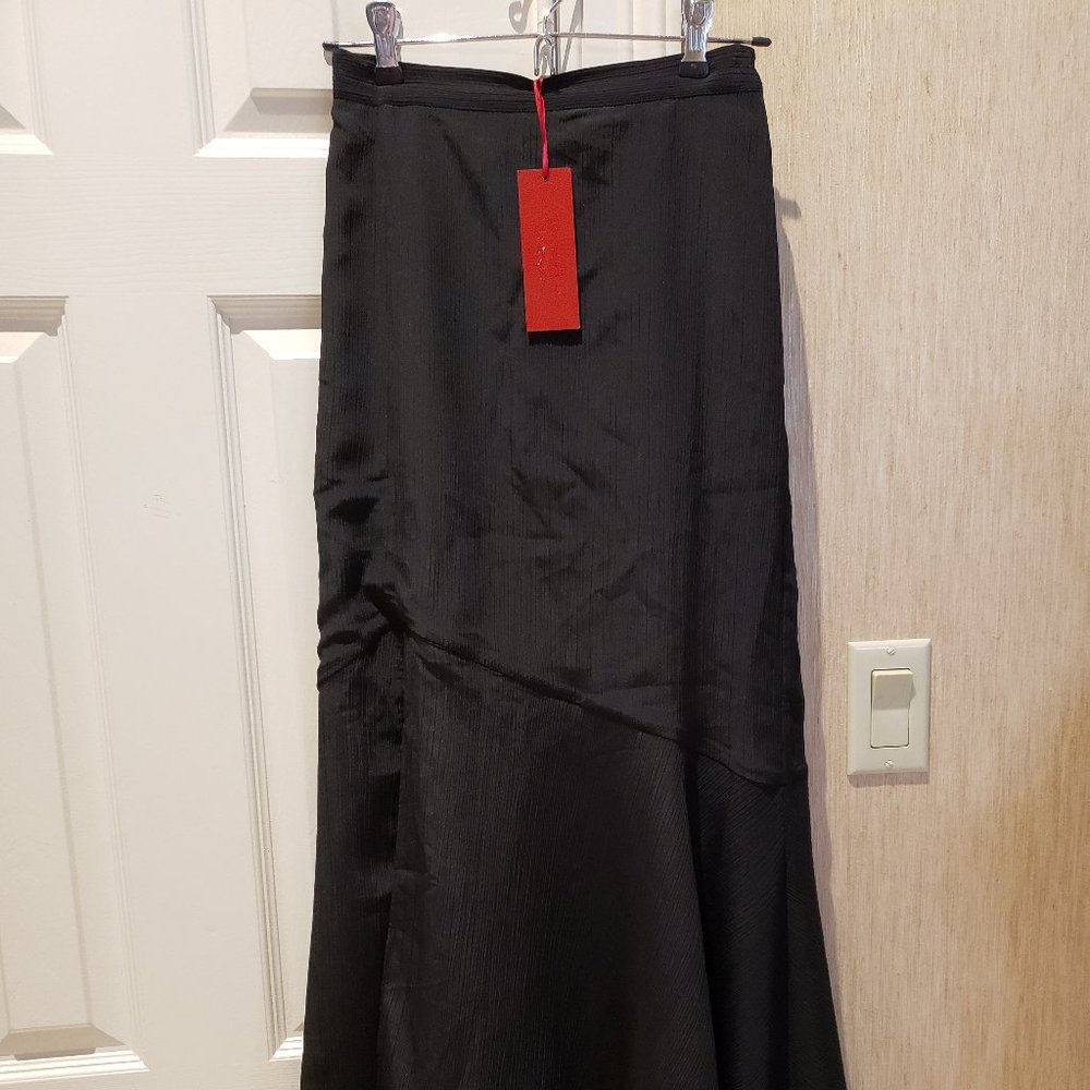 Jennifer Lopez Long Black Skirt with Tags - XS